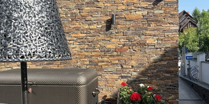 Кровельный Сланец RKS SLATE Charcoal и Сланец Cedar Slate Country Rockface Strips (2)