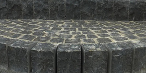 indien-kerala-basalt-spaltrau-palisade-12x12x75-cm-schwarz~9