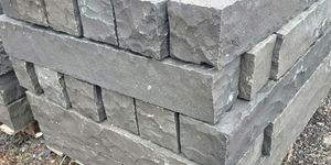 Палисад из известняка RKS SLATE Belgian Black колотый (5)