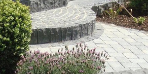 indien-kerala-basalt-spaltrau-palisade-12x12x75-cm-schwarz~5