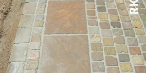 Merano-Sanstein-Bodenplatte-Pflaster-scaled