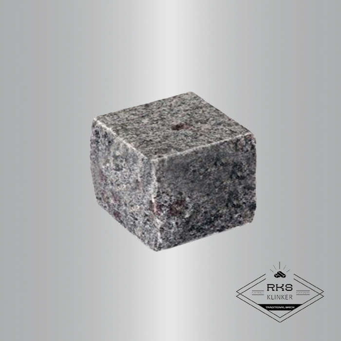 Брусчатка из Константиновского гранита, Француженка в Ростове-на-Дону