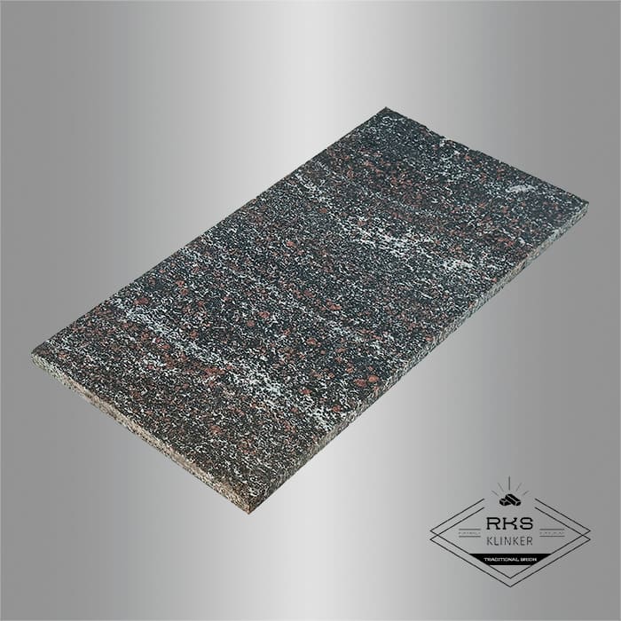 Гранитная плитка Гранатовый амфиболит, Polished в Ростове-на-Дону