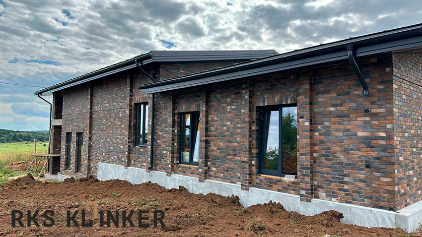 Стильный фасад за доступную цену: Кирпич Braer PRO 5.06